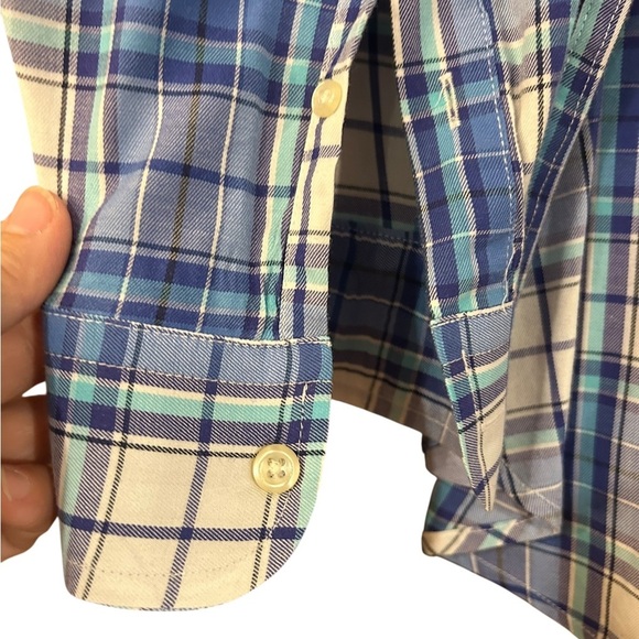 CHAPS Casual Blue and White Button Down Shirt Easy Care Twill - Picture 3 of 12